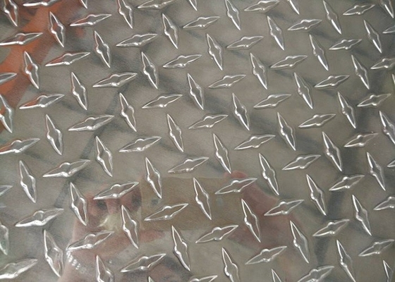 China Helles Endaluminiumdiamant-Platte/3003 Aluminium-Platten-Breite besonders angefertigt fournisseur
