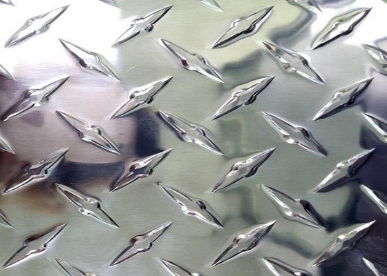 China Angehobenes Diamant-Aluminiumblatt/5 halten Schritt-Platten-Aluminiumplatte für den Fußboden ab fournisseur