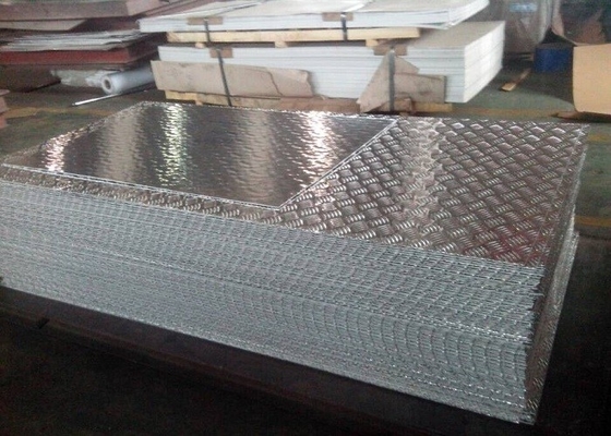 China Zeiger-Muster-leichtes Aluminium bedeckt Aluminium3003 5052 bodenplatte fournisseur